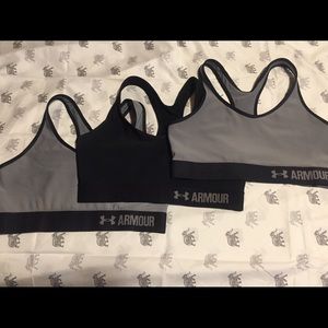 3 Under Armour Sports Bra Medium